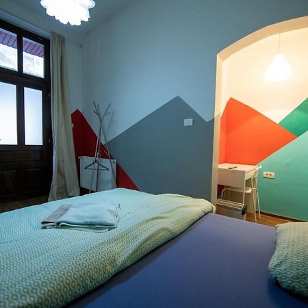 Hostel Cornel 티미쇼아라 외부 사진