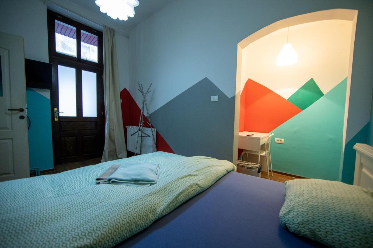 Hostel Cornel 티미쇼아라 외부 사진
