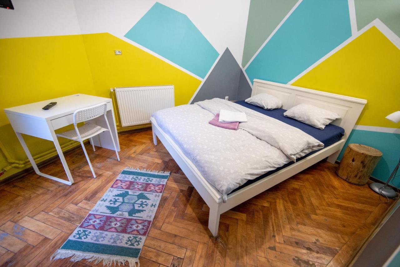 Hostel Cornel 티미쇼아라 외부 사진