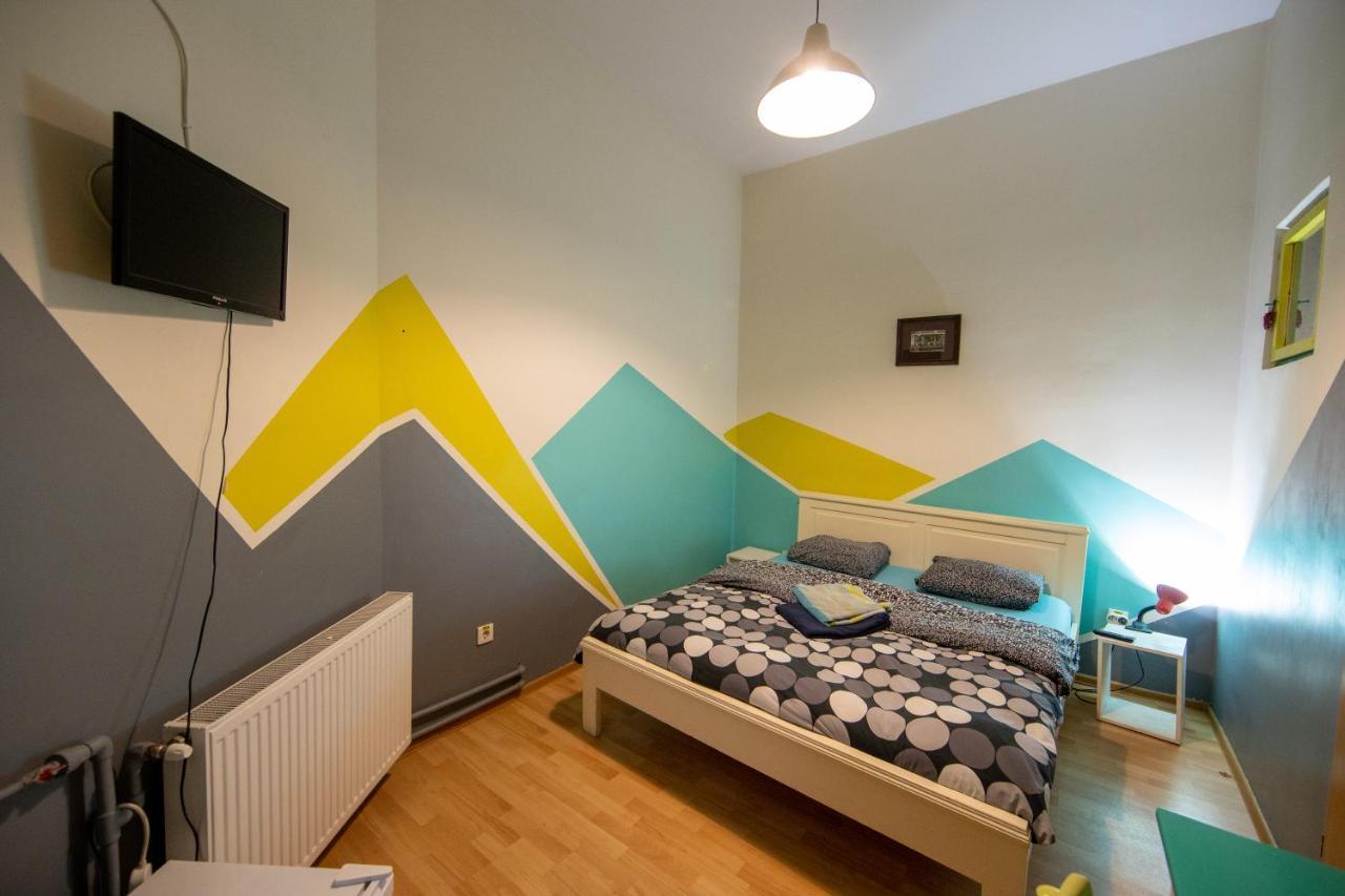 Hostel Cornel 티미쇼아라 외부 사진