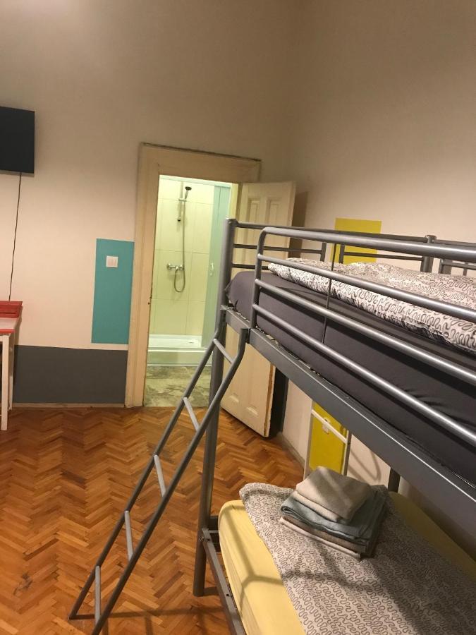Hostel Cornel 티미쇼아라 외부 사진