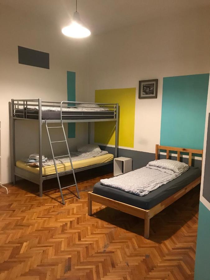 Hostel Cornel 티미쇼아라 외부 사진